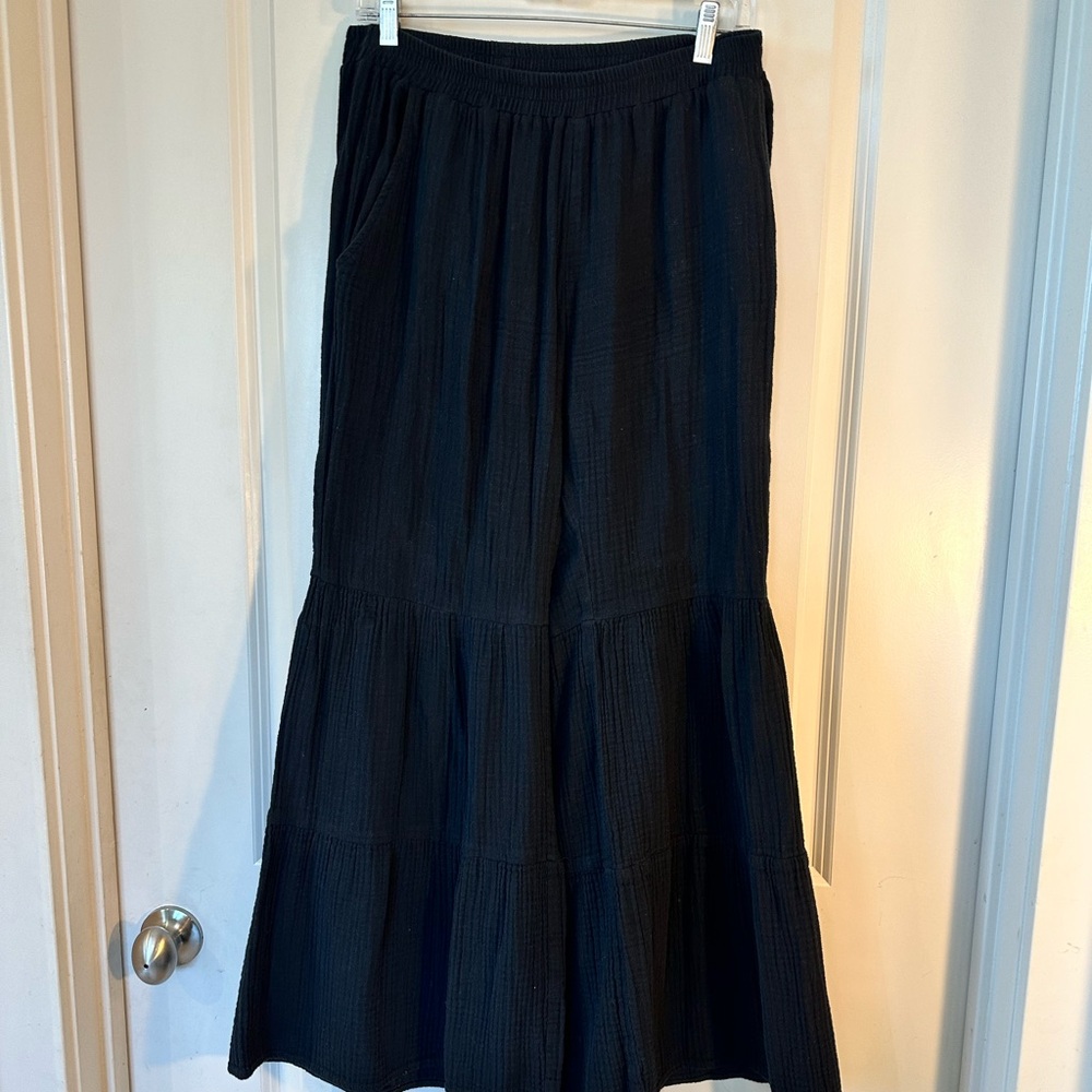 DREW Black Cotton Gauzy Boho Tiered FlaredLegs Elastic Waistband Pants, Medium